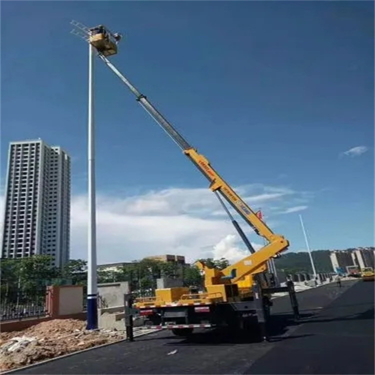 邯郸丛台维修路灯的曲臂升降车出租