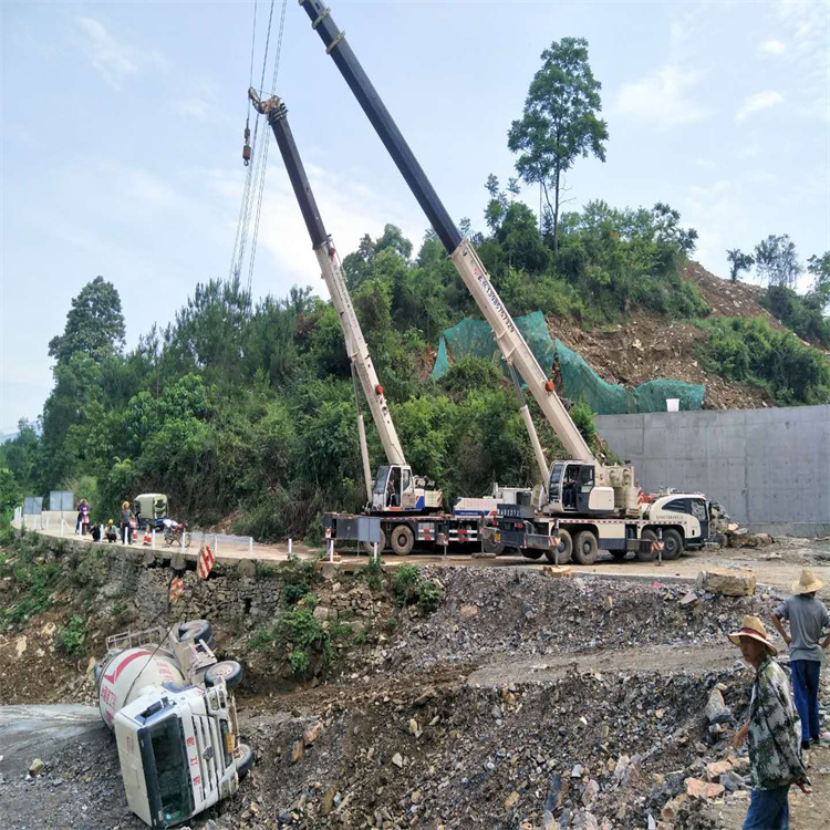 邯郸丛台汽车掉沟里叫吊车救援要多少钱